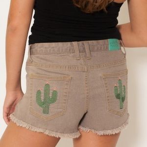 Judith March Cactus Detailed Denim Shorts